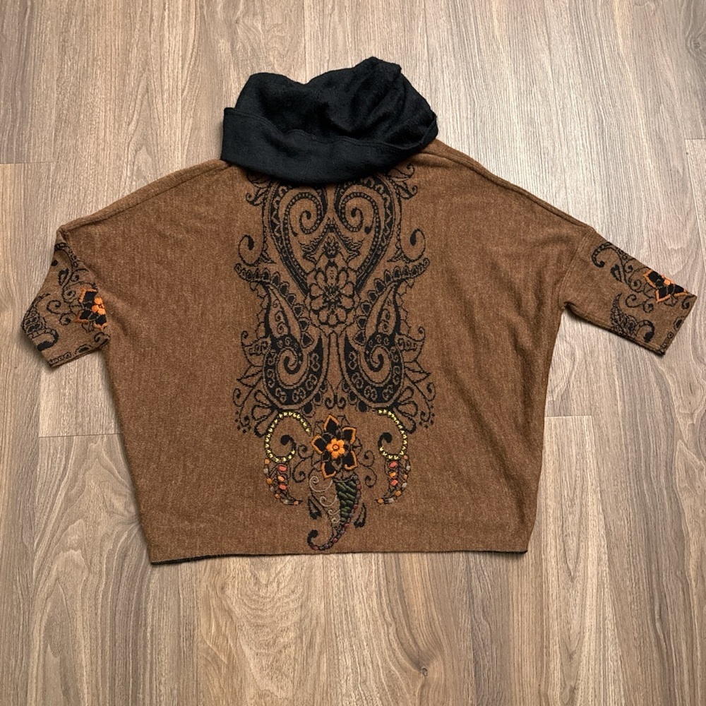 Peruvian Imports 100% alpaca Brown Cowl Neck sweater with Embroidered Design M - Picture 6 of 7